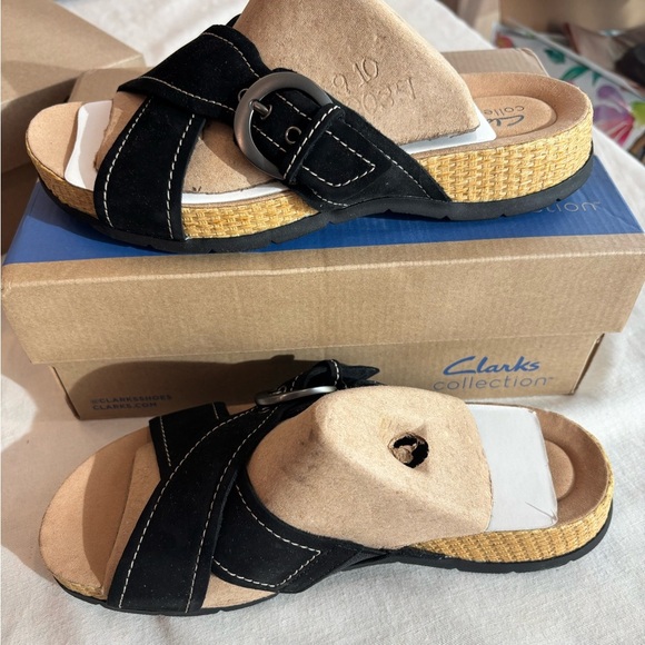 Clarks Collection Black Suede Slide Sandals • Comfort Footbed • Women’s - Picture 4 of 5